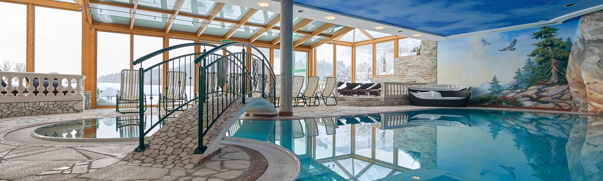 Panorama-Hallenbad im Landhaus Karlbauer in Ramsau am Dachstein