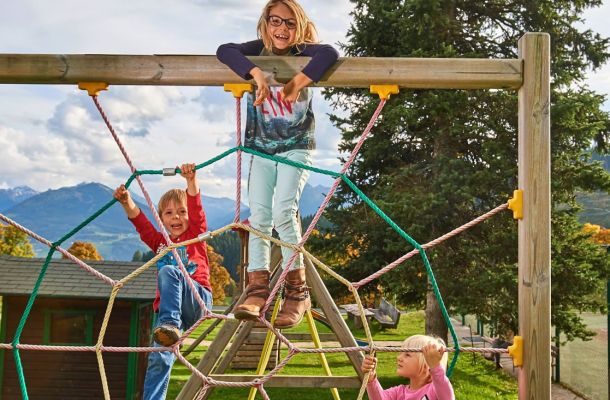 Ihre Kinder werden beim Spielen viele neue Freunde kennenlernen